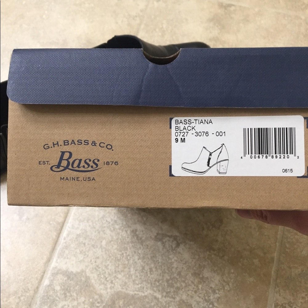 Women’s Bass booties - Picture 5 of 5